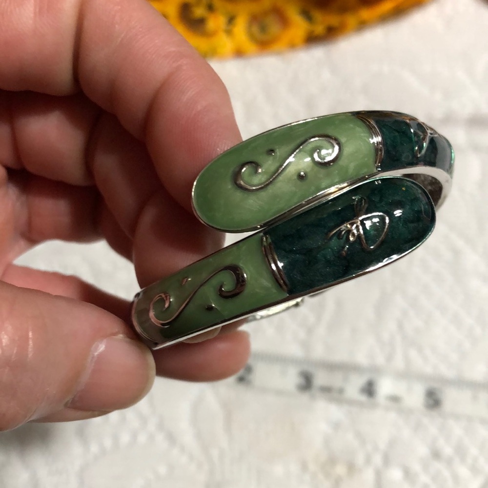 ** 3/$21 ** FUMI Multi Purpose Bangle Green & Silver - Picture 2 of 4
